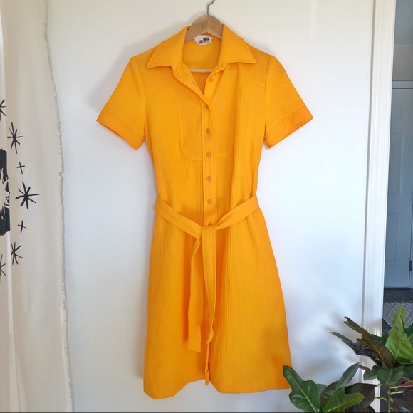 Vintage exaggerated Neck western Button Up Dress - Picture 2 of 8